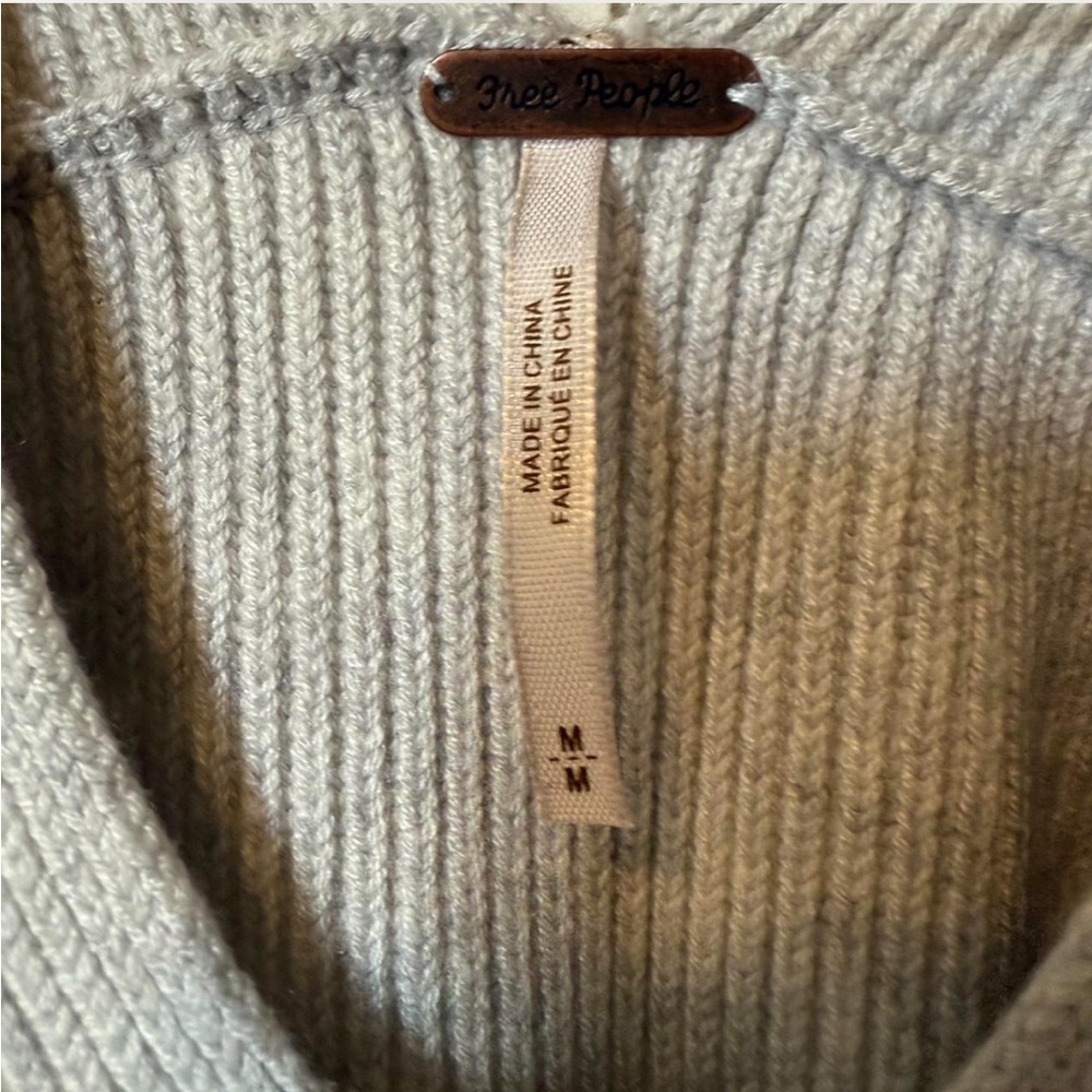 Free People Ribbed V-Neck Sweater Balloon Sleeve Size M - Picture 2 of 4